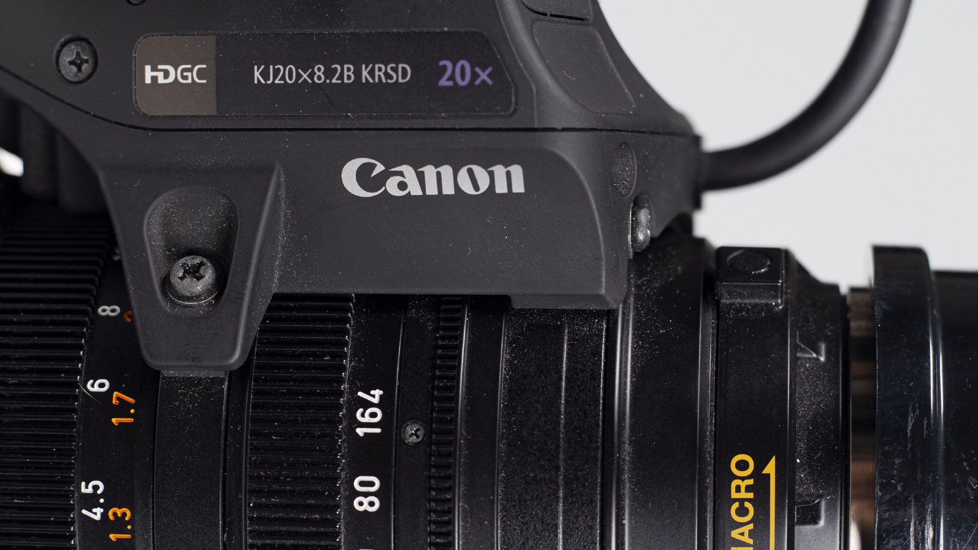 Canon20x8.2 1