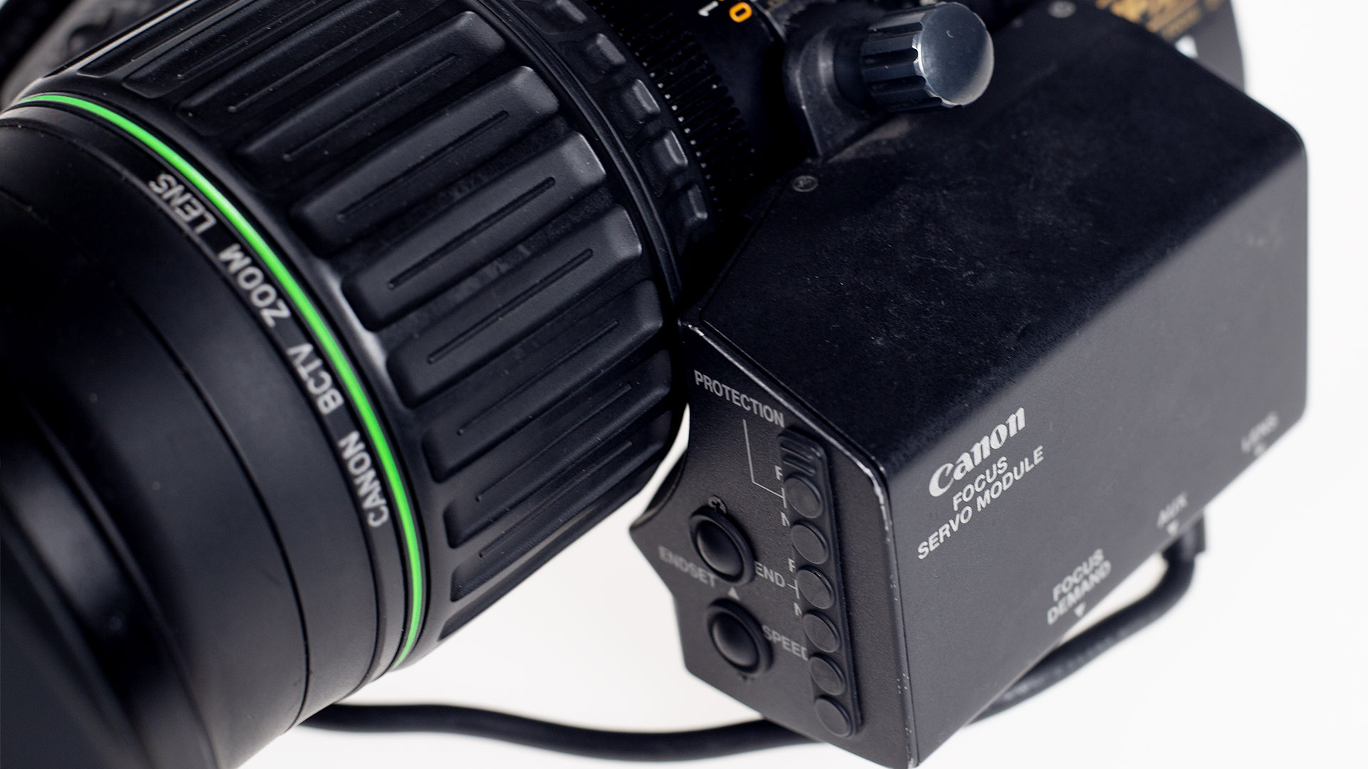 Canon IFXS J11ax4.5 focus servo